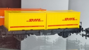 Kleinbahn 314 BB Tragwagen fr Container, DHL, gelb H0