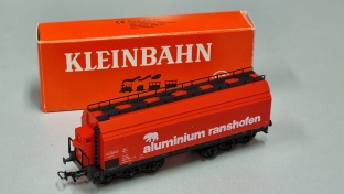 Kleinbahn 360 BB Privatwagen derAluminium Ranshofen, rot H0