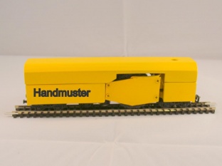LUX 9775 Schienenschleifwagen H0e