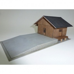 Igra 141011 G�terschuppen 8x8m H0