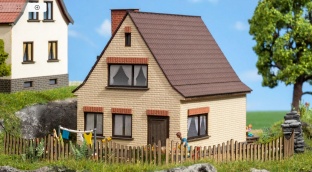 Noch 63604 Kleines Siedlungshaus N-Spur