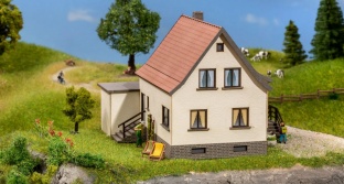 Noch 63606 Siedlungshaus mit Garage N-Spur