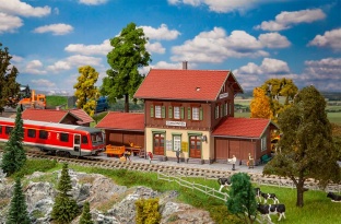 Faller 110146  Bahnhof Gomadingen H0