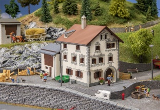 Faller 130632 B�ndnerhaus Berg�n H0