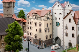 Faller 130647 Gro�es Stadthaus H0