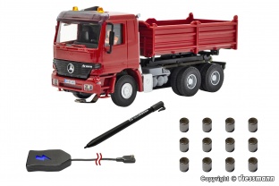Viessmann 8001 CarMotion Basis Startset, MB ACTROS Muldenkipper mit Rundumleuchten, rot H0