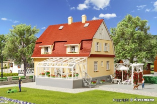 Kibri 38700 Wohnhaus mit Wintergarten H0