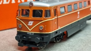 Kleinbahn 2050.17 Diesellok verkehrsrot H0