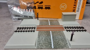 Kleinbahn 668 Bahn�bergang H0