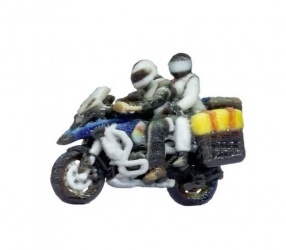Noch 10900 Tourenmotorrad mit Sozia, fahrend H0