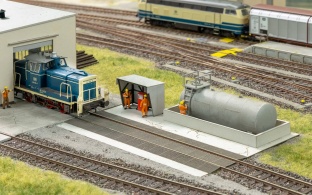 Noch 66259 Dieseltankstelle H0