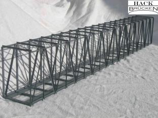 Hack K63R Lange Kastenbr�cke gerade 63 cm 1-gleisig H0