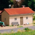 Busch 1898 Werkstatt mit Schuppen H0